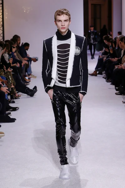 Look 65